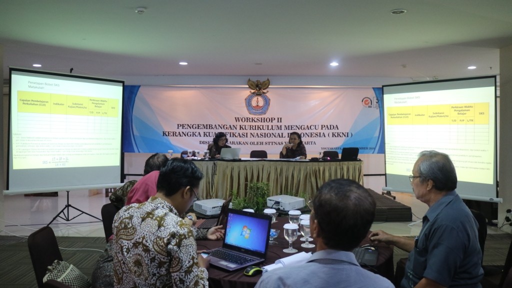 Workshop Kurikulum Mengacu pada KKNI